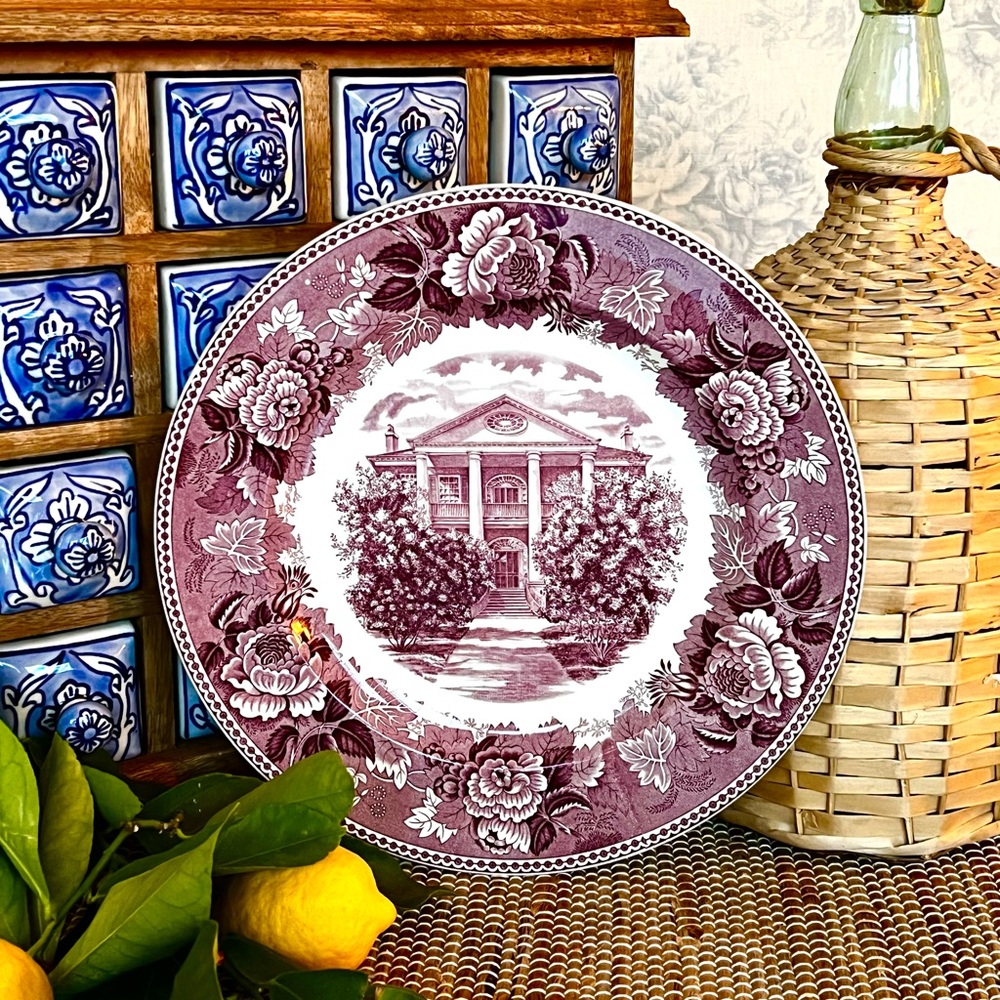 Vintage Wedgwood “Rosalie” Commemorative Mississippi 11” Plate - Picture 1 of 4